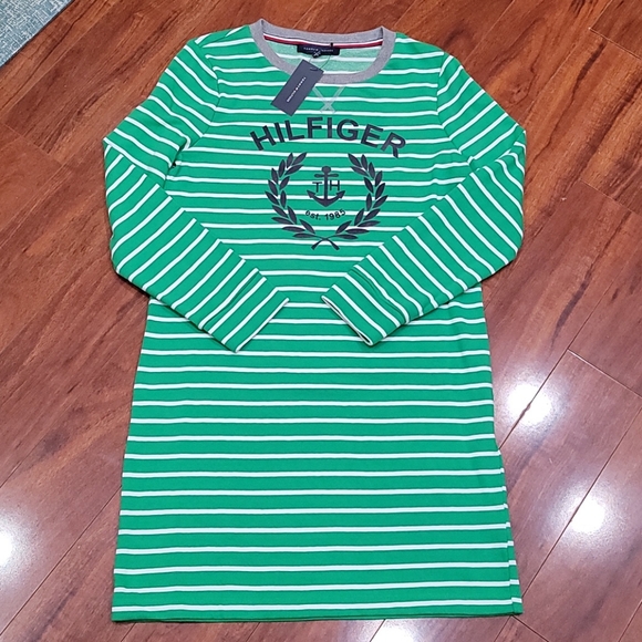 Tommy Hilfiger Dresses & Skirts - NWT Tommy Hilfiger long sleeve dress